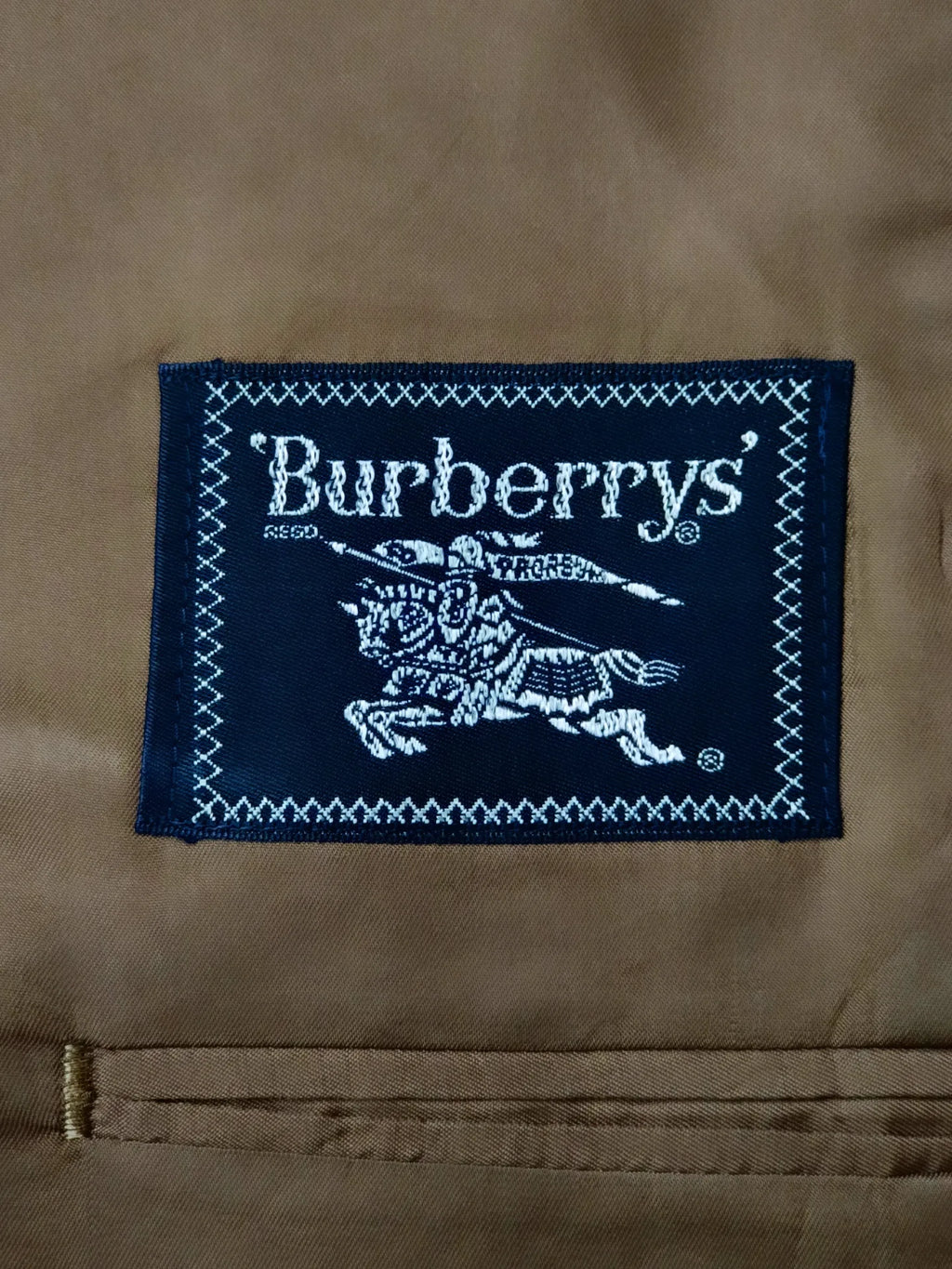 Burberry - [M]
