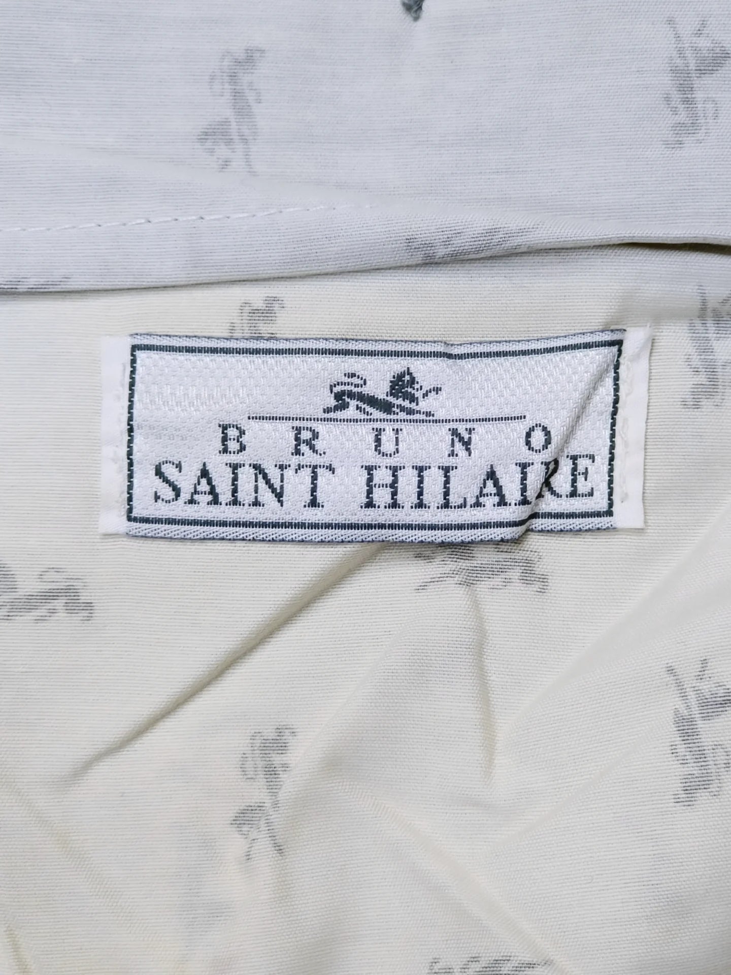 Saint Hilaire - [33-34]