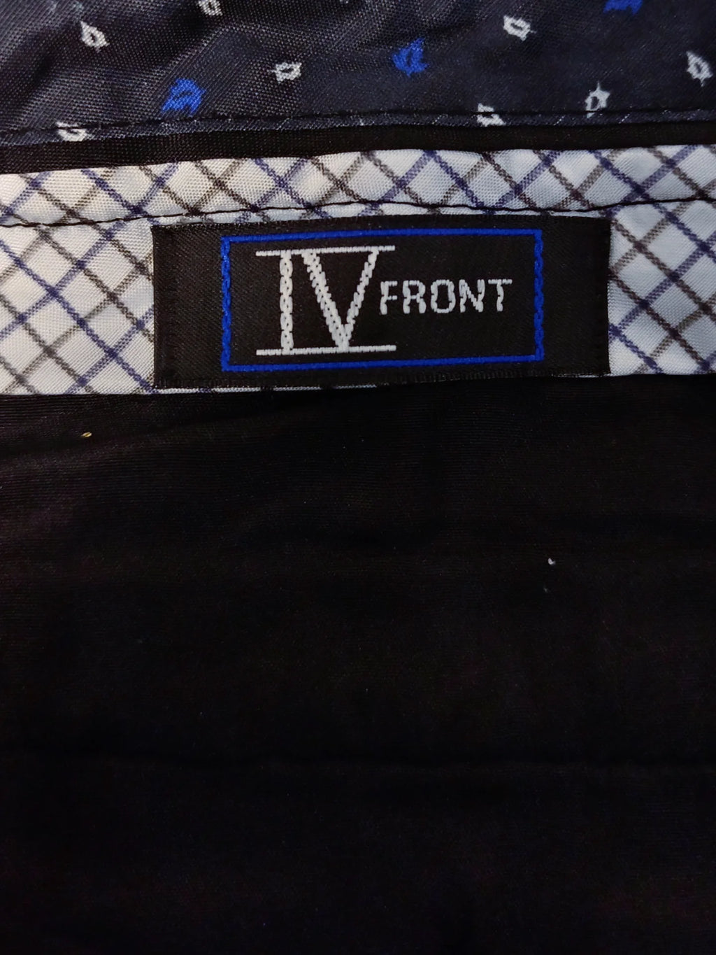 Four Front Golf - [33-34]